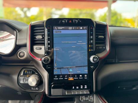 DODGE Ram 5.7 V8 32V 4P HEMI LARAMIE NIGHT EDITION 4X4 AUTOMTICO, Foto 20