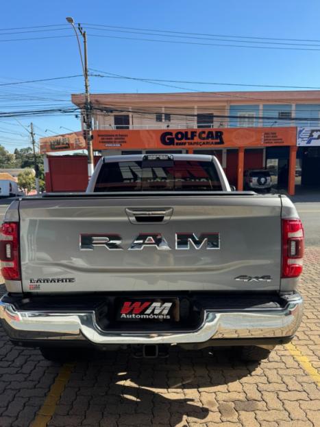 DODGE Ram 5.7 V8 32V 4P HEMI LARAMIE NIGHT EDITION 4X4 AUTOM�TICO, Foto 6