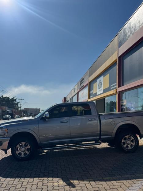DODGE Ram 5.7 V8 32V 4P HEMI LARAMIE NIGHT EDITION 4X4 AUTOM�TICO, Foto 14