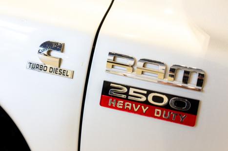 DODGE Ram 5.9 4P 24V I6 2500 SLT 4X4 CABINE DUPLA HAVE DUTY TURBO DIESEL AUTOM�TICO, Foto 5