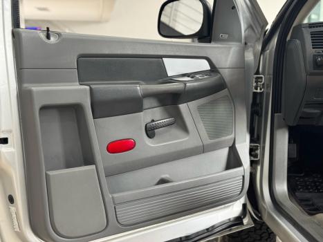 DODGE Ram 5.9 I6 24V 2500 SLT CABINE SIMPLES TURBO DIESEL 4X4 AUTOMTICO, Foto 12