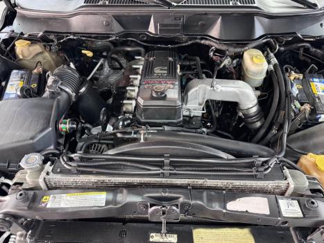 DODGE Ram 5.9 I6 24V 2500 SLT CABINE DUPLA TURBO DIESEL 4X4 AUTOM�TICO, Foto 27