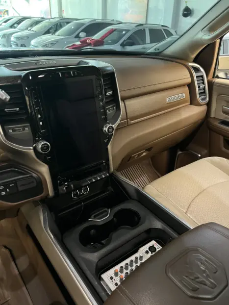 DODGE Ram 6.7 I6 24V 4P 2500 LARAMIE 4X4 TURBODIESEL  AUTOMTICO CABINE DUPLA, Foto 7