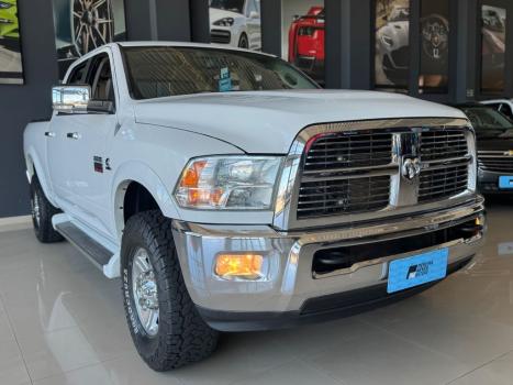 DODGE Ram 6.7 I6 24V 4P 2500 LARAMIE 4X4 TURBODIESEL  AUTOM�TICO CABINE DUPLA, Foto 2