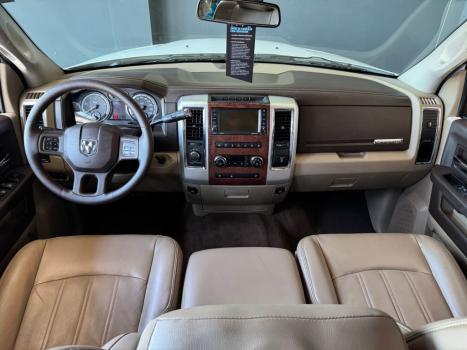 DODGE Ram 6.7 I6 24V 4P 2500 LARAMIE 4X4 TURBODIESEL  AUTOM�TICO CABINE DUPLA, Foto 14