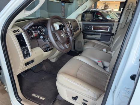 DODGE Ram 6.7 I6 24V 4P 2500 LARAMIE 4X4 TURBODIESEL  AUTOM�TICO CABINE DUPLA, Foto 15
