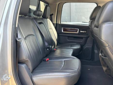 DODGE Ram 6.7 I6 24V 4P 2500 LARAMIE 4X4 TURBODIESEL  AUTOM�TICO CABINE DUPLA, Foto 9