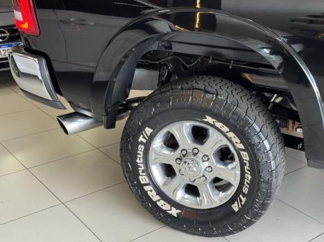 DODGE Ram 6.7 I6 24V 4P 2500 LARAMIE 4X4 TURBODIESEL  AUTOM�TICO CABINE DUPLA, Foto 3