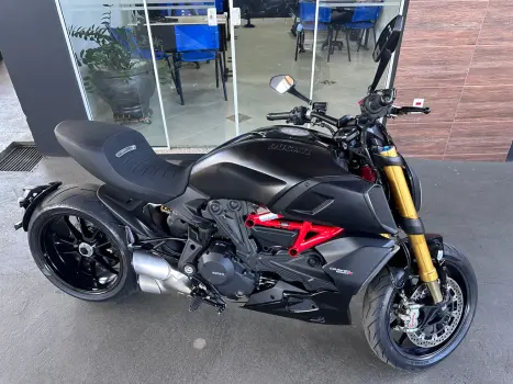 DUCATI Diavel 1260 S, Foto 2