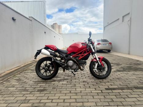 DUCATI Monster 796 ABS, Foto 1
