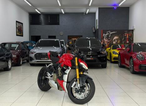 DUCATI Streetfighter 1100 V4 S , Foto 1