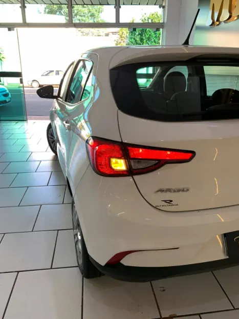 FIAT Argo 1.0 4P FLEX FIREFLY, Foto 4