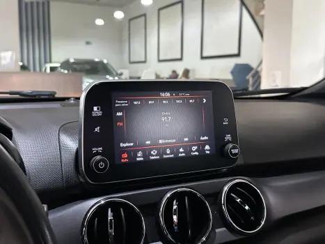 FIAT Argo 1.8 4P FLEX E.TORQ TREKKING AUTOM�TICO, Foto 15