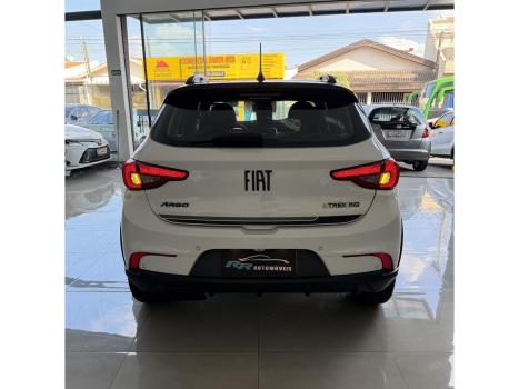 FIAT Argo 1.8 4P FLEX E.TORQ TREKKING AUTOM�TICO, Foto 3