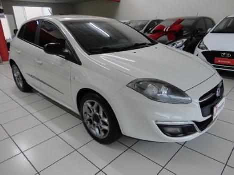 FIAT Bravo 1.8 16V 4P FLEX BLACKMOTION DUALOGIC AUTOMATIZADO, Foto 1