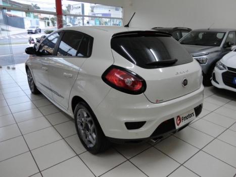FIAT Bravo 1.8 16V 4P FLEX BLACKMOTION DUALOGIC AUTOMATIZADO, Foto 6