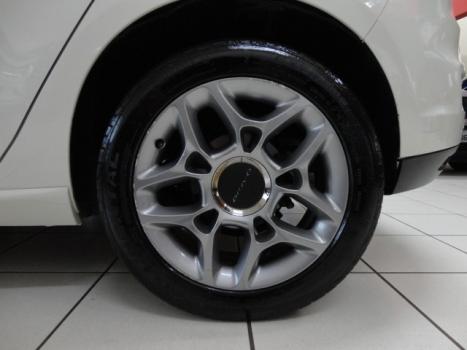 FIAT Bravo 1.8 16V 4P FLEX BLACKMOTION DUALOGIC AUTOMATIZADO, Foto 9