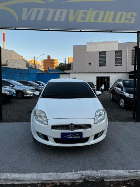 FIAT Bravo 1.8 16V 4P ESSENCE FLEX, Foto 1