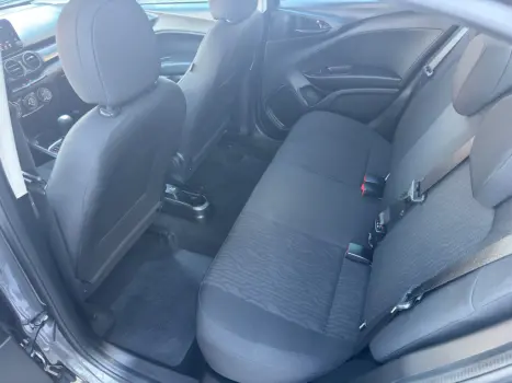 FIAT Cronos 1.3 4P FLEX DRIVE AUTOM�TICO CVT, Foto 6