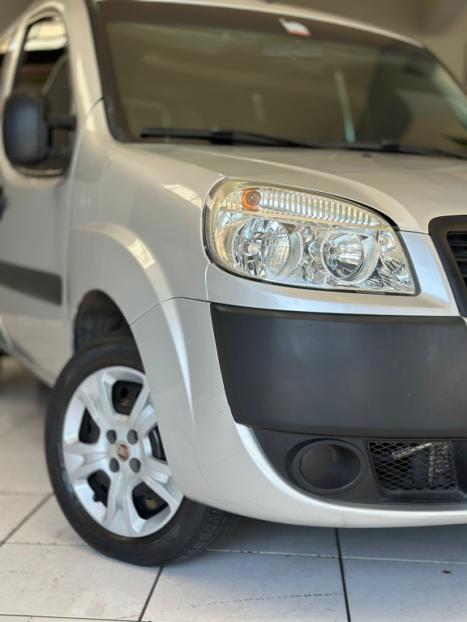FIAT Doblo 1.8 16V 4P FLEX ESSENCE 7 LUGARES, Foto 2