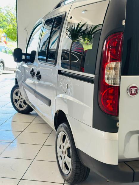 FIAT Doblo 1.8 16V 4P FLEX ESSENCE 7 LUGARES, Foto 11