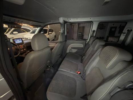 FIAT Doblo 1.8 16V 4P FLEX ADVENTURE 6 LUGARES, Foto 7