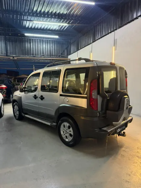 FIAT Doblo 1.8 16V 4P FLEX ADVENTURE 6 LUGARES, Foto 4