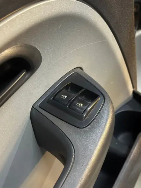 FIAT Doblo 1.8 16V 4P FLEX ADVENTURE 6 LUGARES, Foto 14