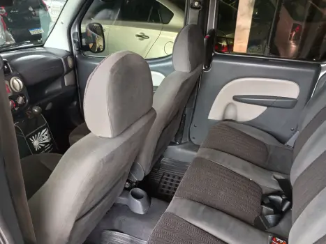 FIAT Doblo 1.8 16V 4P FLEX ESSENCE 7 LUGARES, Foto 5