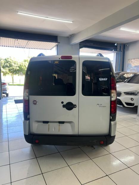 FIAT Doblo 1.8 16V 4P FLEX ESSENCE 7 LUGARES, Foto 4