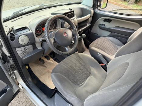 FIAT Doblo 1.8 16V 4P FLEX ESSENCE 7 LUGARES, Foto 3