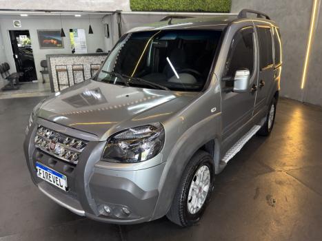 FIAT Doblo 1.8 4P FLEX ADVENTURE 6 LUGARES, Foto 2