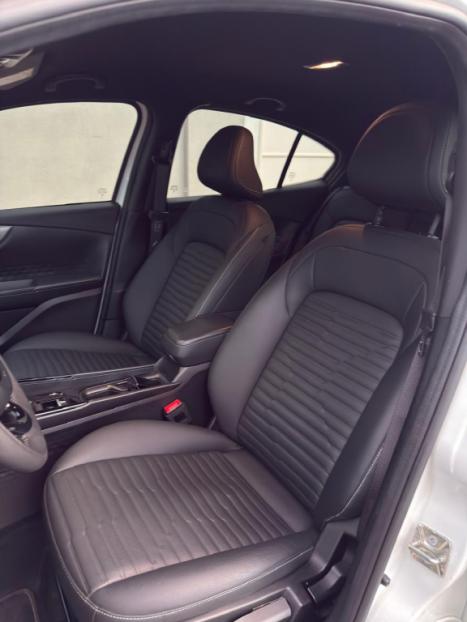 FIAT Fastback 1.3 16V 4P FLEX ABARTH TURBO 270 LIMITED EDITION AUTOM�TICO, Foto 8