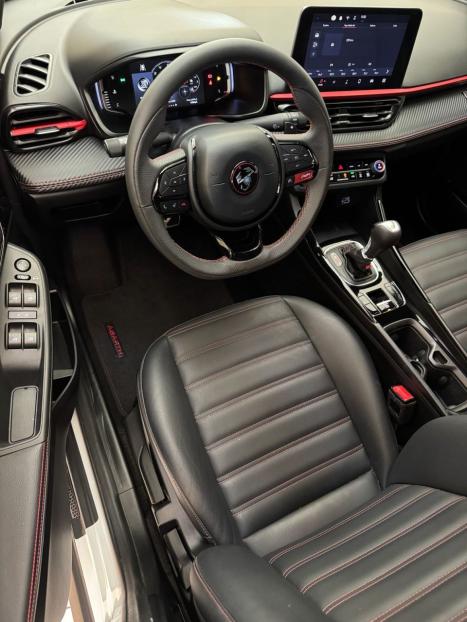 FIAT Fastback 1.3 16V 4P FLEX ABARTH TURBO 270 AUTOM�TICO, Foto 6