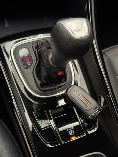 FIAT Fastback 1.3 16V 4P FLEX ABARTH TURBO 270 AUTOM�TICO, Foto 8
