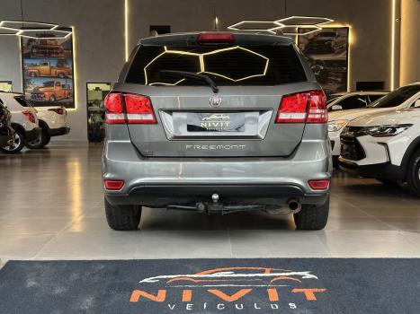 FIAT Freemont 2.4 16V 4P PRECISION AUTOM�TICO 7 LUGARES, Foto 13