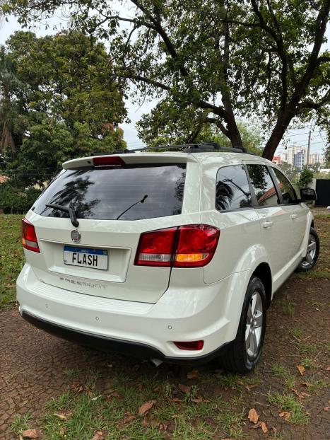 FIAT Freemont 2.4 16V 4P PRECISION AUTOM�TICO 7 LUGARES, Foto 9