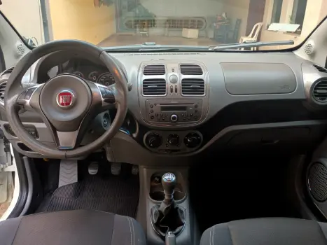 FIAT Grand Siena 1.6 16V 4P ESSENCE FLEX, Foto 8