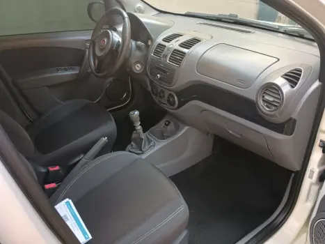 FIAT Grand Siena 1.6 16V 4P ESSENCE FLEX, Foto 9