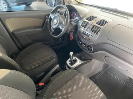 FIAT Grand Siena 1.6 16V 4P FLEX ESSENCE DUALOGIC AUTOMATIZADO, Foto 18