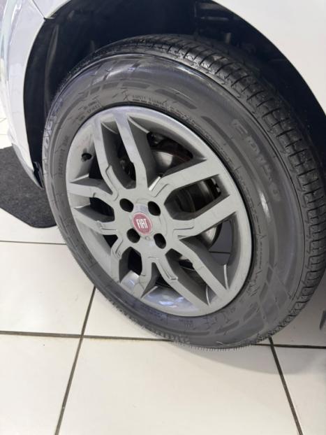 FIAT Grand Siena 1.6 16V 4P FLEX ESSENCE DUALOGIC AUTOMATIZADO, Foto 2
