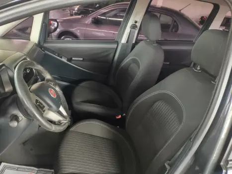 FIAT Idea 1.6 16V 4P FLEX ESSENCE DUALOGIC AUTOMATIZADO, Foto 3 FIAT Idea 1.6 16V 4P FLEX ESSENCE DUALOGIC AUTOMATIZADO, Foto 3