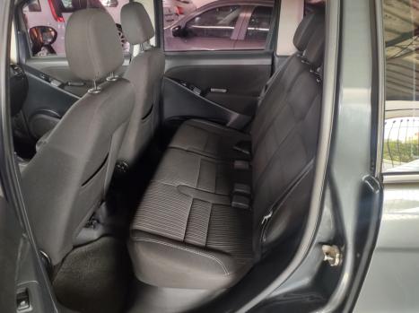 FIAT Idea 1.6 16V 4P FLEX ESSENCE DUALOGIC AUTOMATIZADO, Foto 5 FIAT Idea 1.6 16V 4P FLEX ESSENCE DUALOGIC AUTOMATIZADO, Foto 5