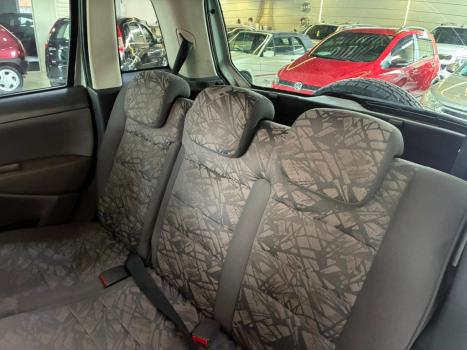 FIAT Idea 1.8 16V 4P ADVENTURE FLEX, Foto 8
