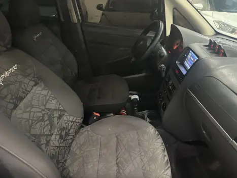 FIAT Idea 1.8 16V 4P ADVENTURE FLEX LOCKER, Foto 10