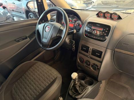 FIAT Idea 1.8 16V 4P ADVENTURE FLEX, Foto 2