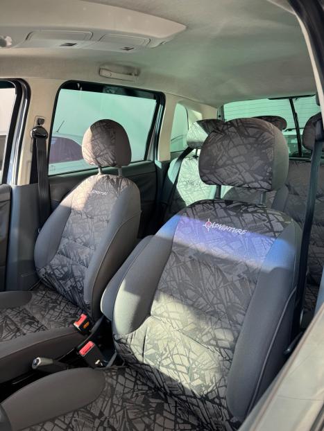 FIAT Idea 1.8 16V 4P ADVENTURE FLEX, Foto 6