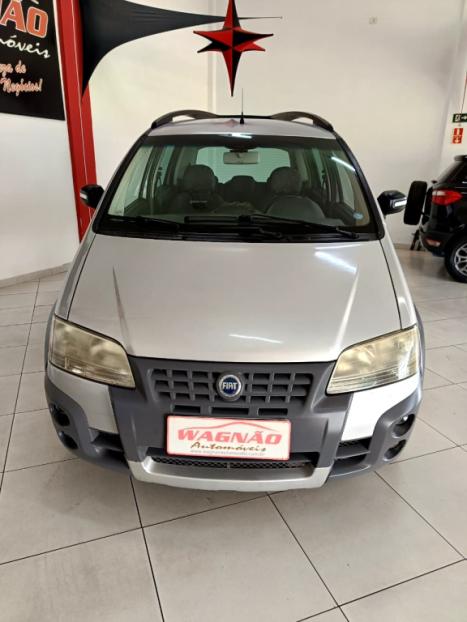 FIAT Idea 1.8 4P ADVENTURE FLEX, Foto 2