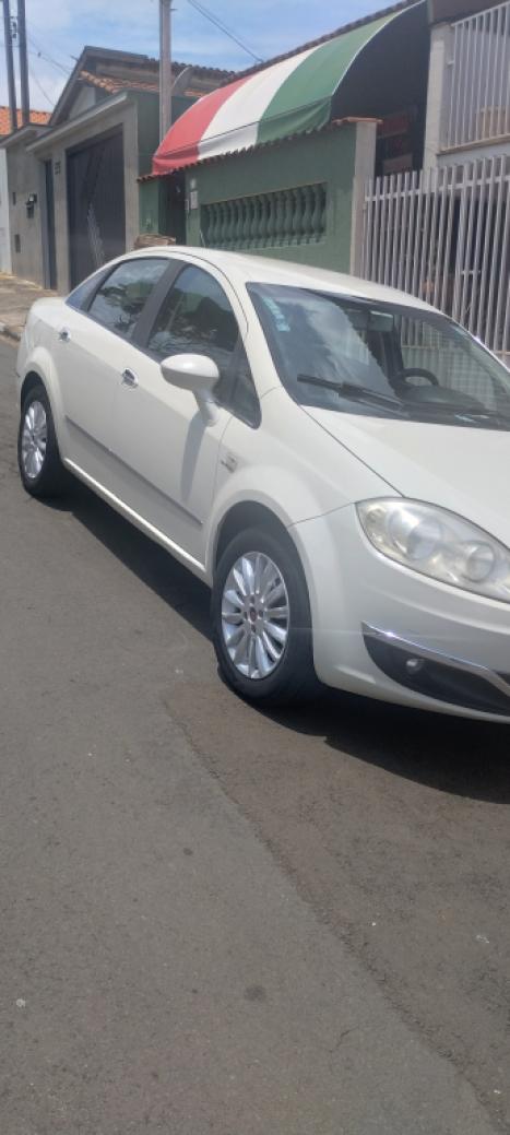 FIAT Linea 1.8 16V 4P FLEX ESSENCE DUALOGIC AUTOMATIZADO, Foto 3