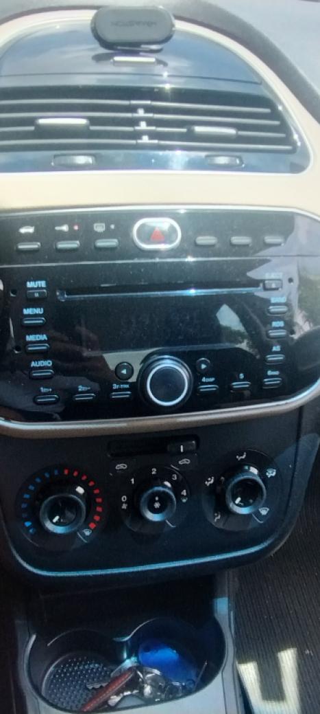 FIAT Linea 1.8 16V 4P FLEX ESSENCE DUALOGIC AUTOMATIZADO, Foto 8